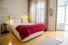 Отель Almada Story Apartments by Porto City Hosts  Atiães